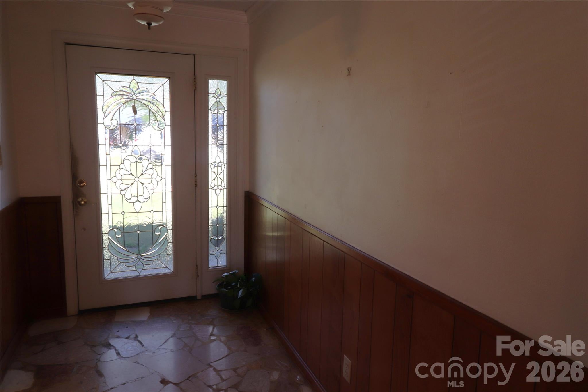 2157 Ridgewood Drive