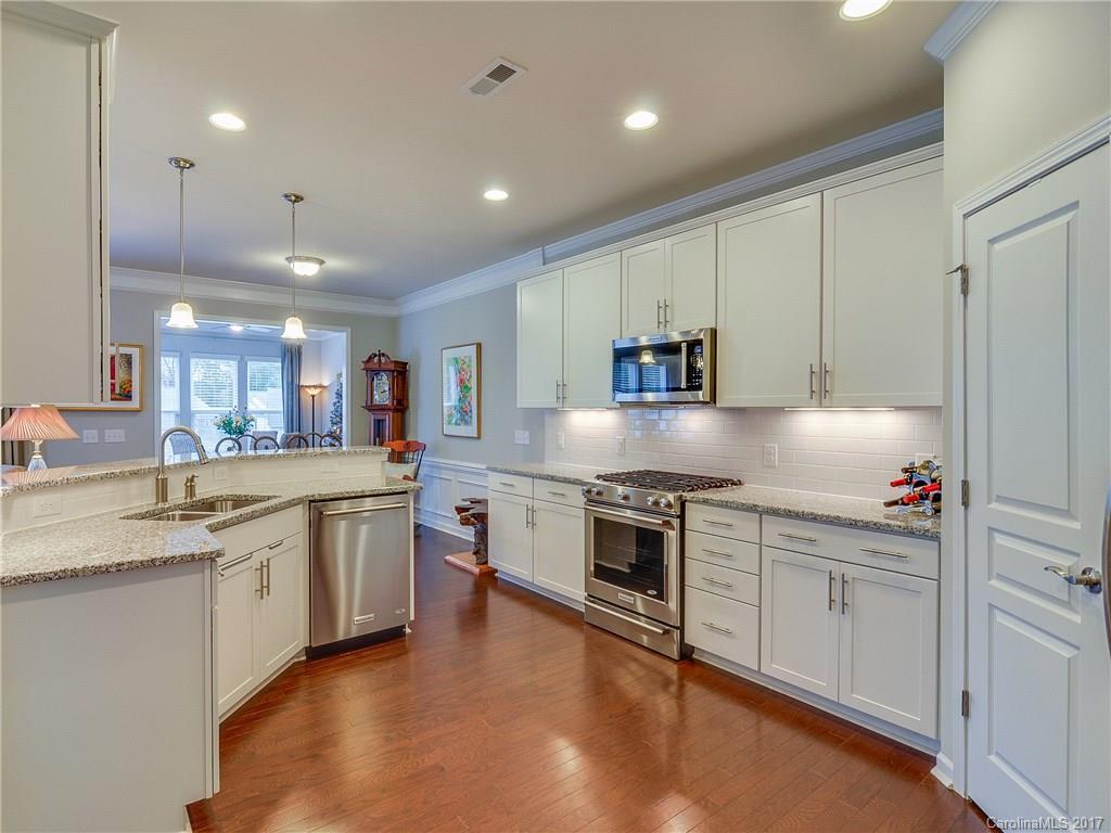 Park South Station - Residential