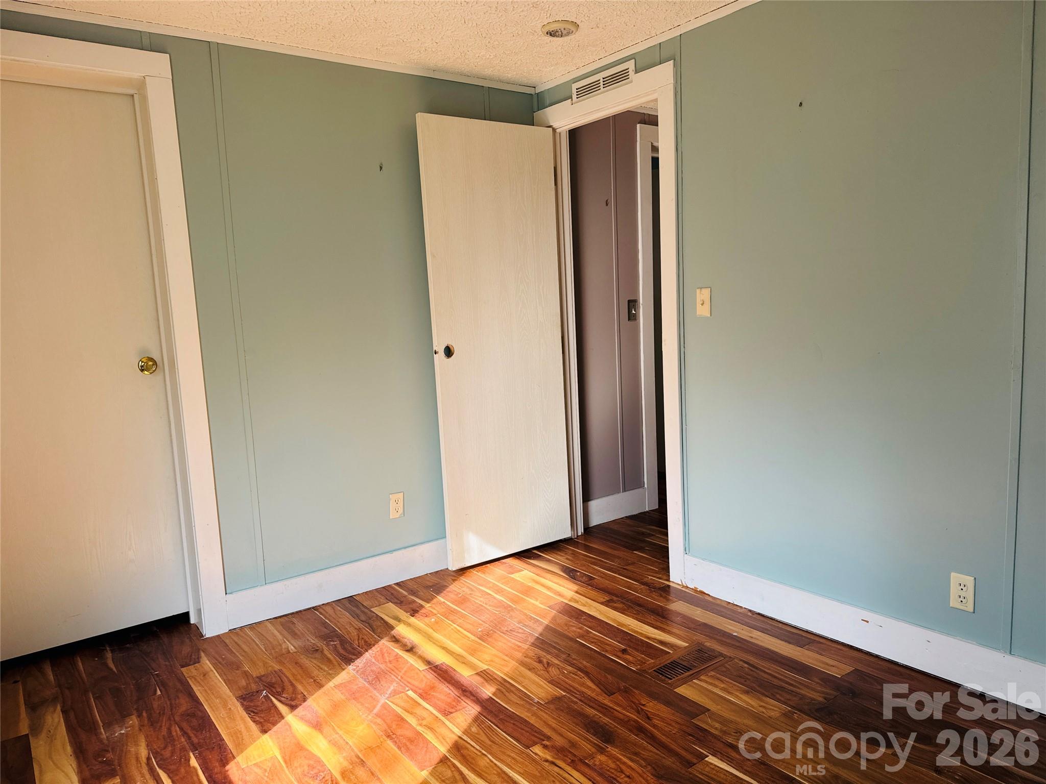 Indian Head Acres - Residential