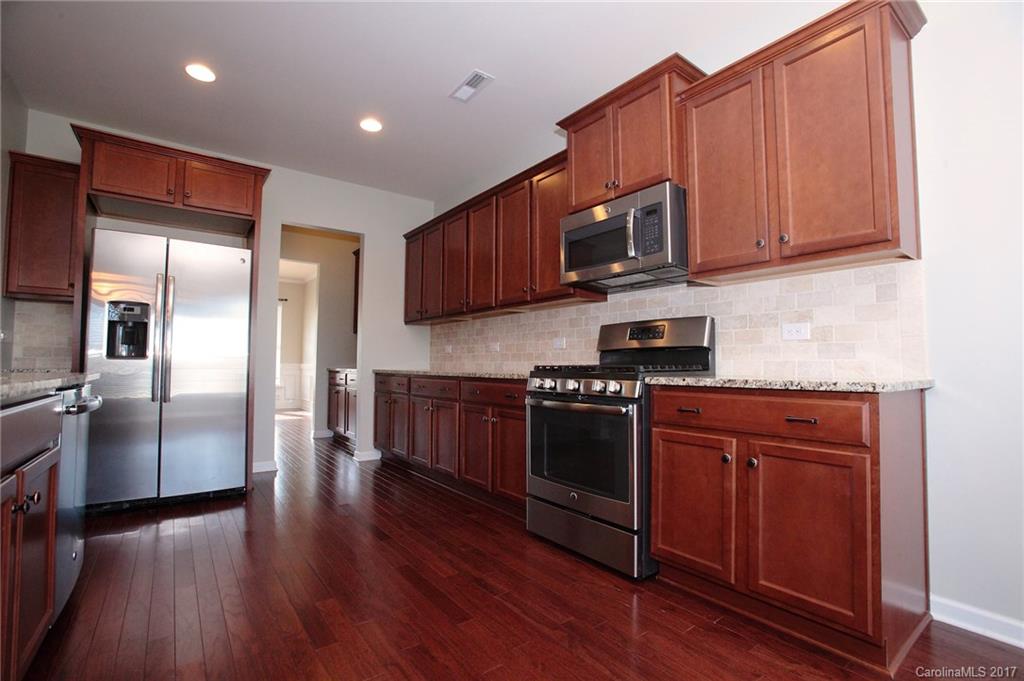 Hawks Creek - Residential