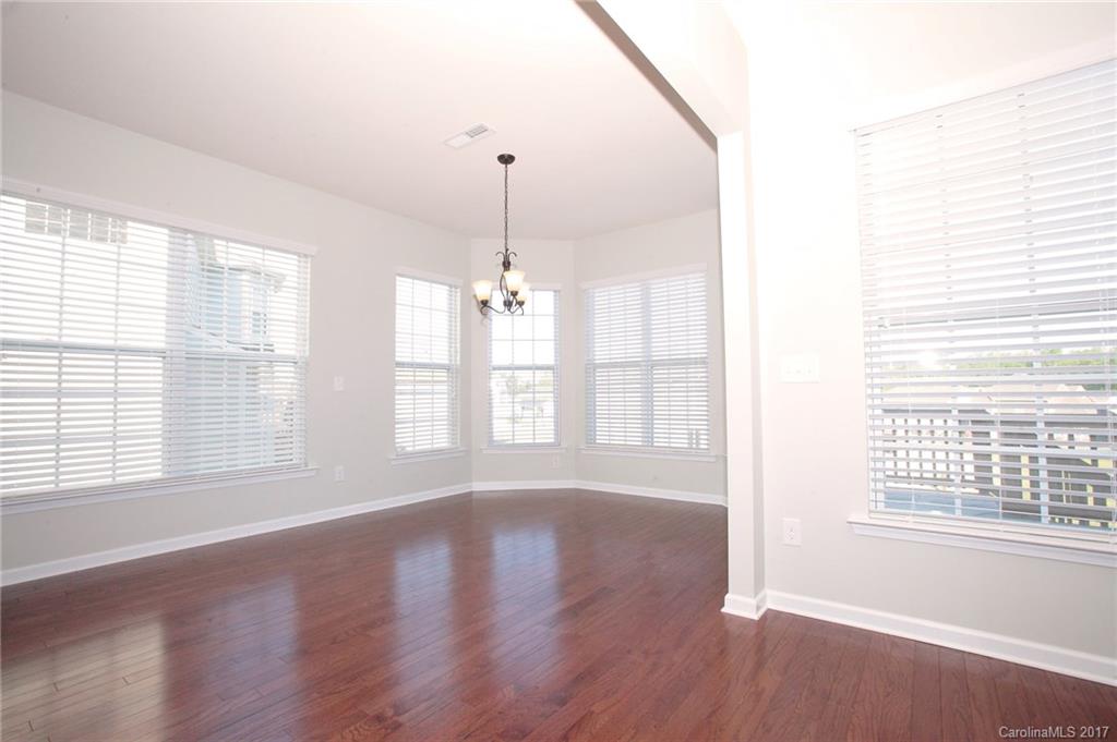 Hawks Creek - Residential