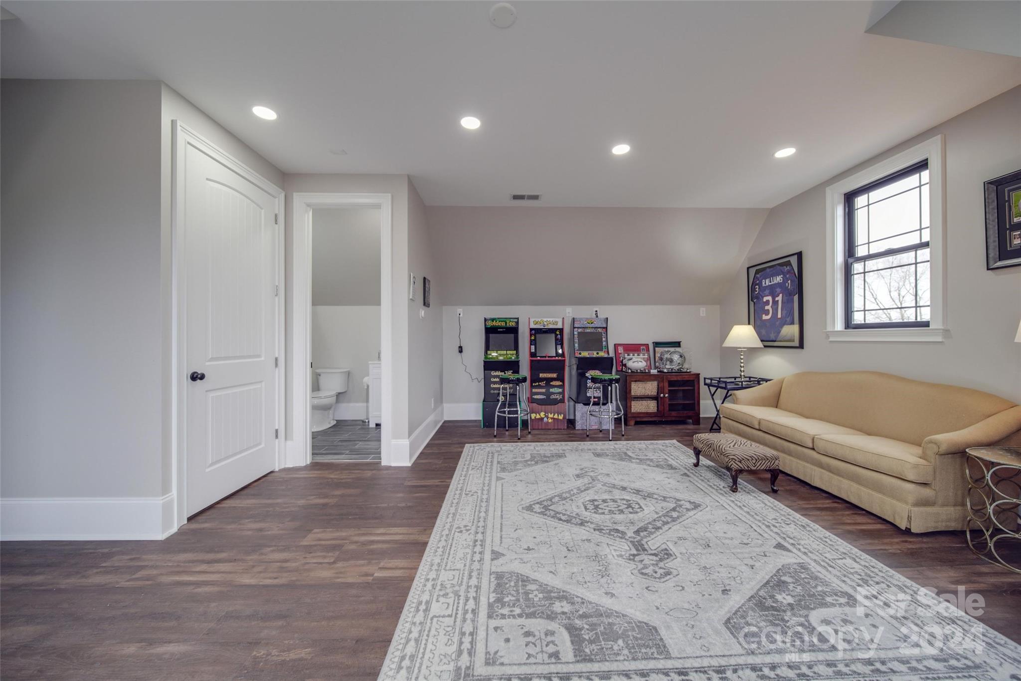 The Retreat At Sunset Ridge - Residential