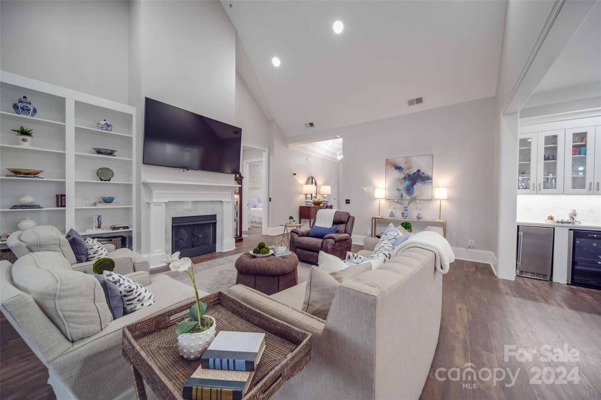 The Retreat At Sunset Ridge - Residential