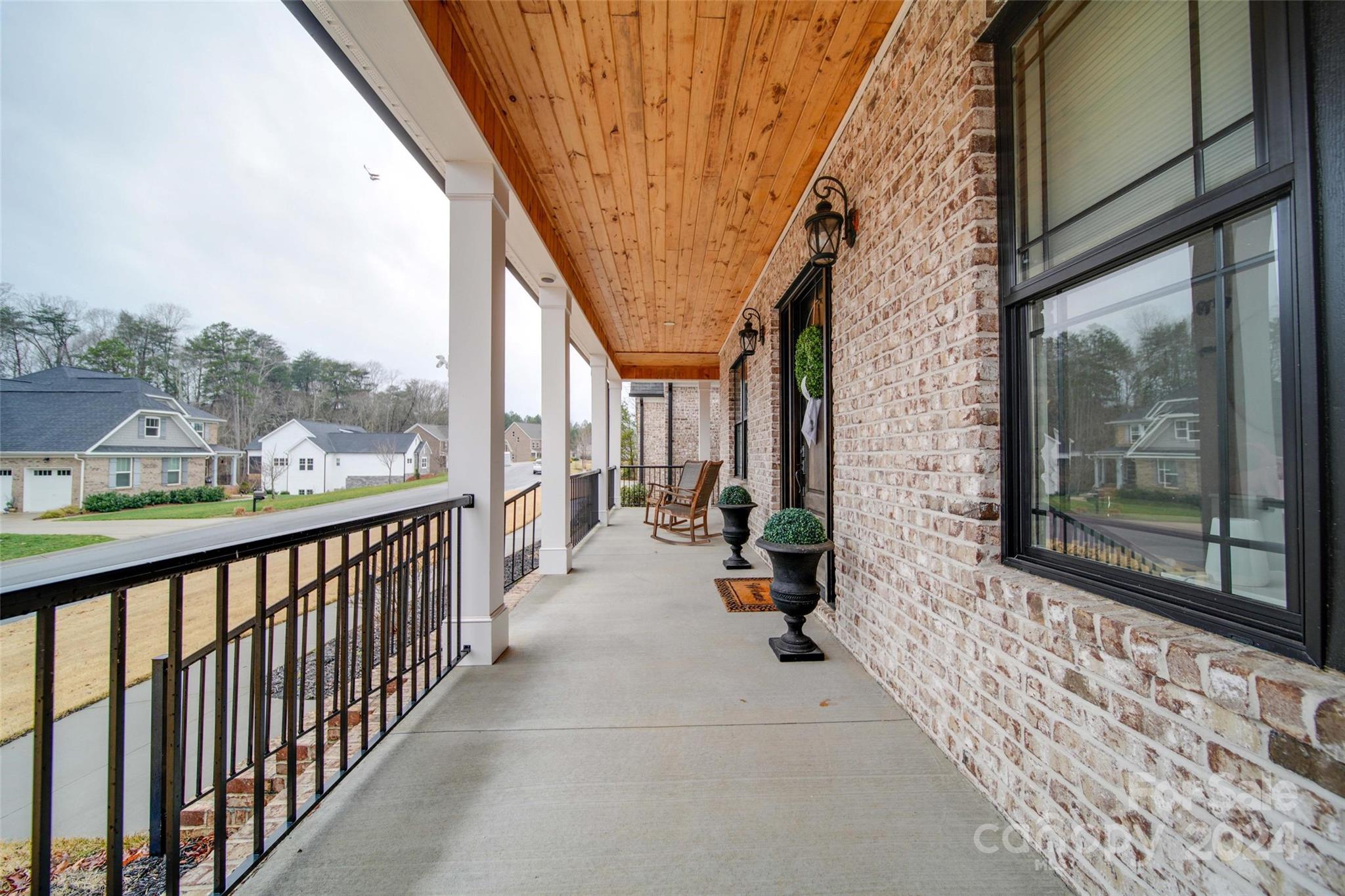 The Retreat At Sunset Ridge - Residential