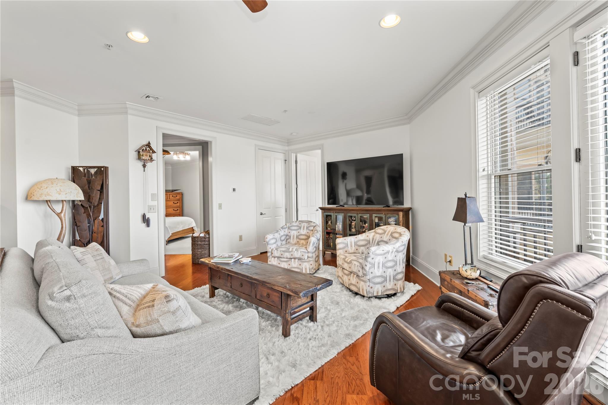 Plaza In The Mountains - Residential