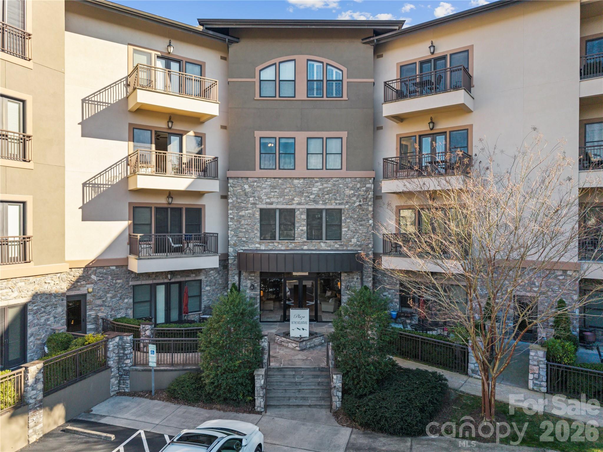 Plaza In The Mountains - Residential