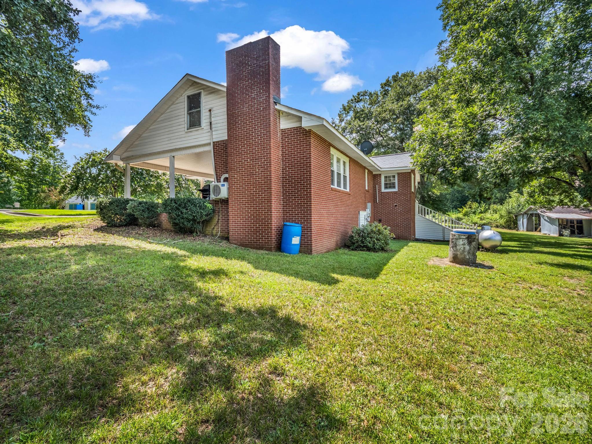 1544 OLD US 221A Highway