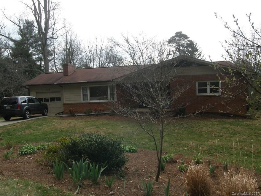 A well-built home in desirable Beverly Hills!  3 bedroom, 2 bath with a full basement workshop.  Beautiful, bright kitchen with custom-made cabinets.  Large family room added to enjoy lovely deck & private backyard.  Hardwood under carpets except in family room.