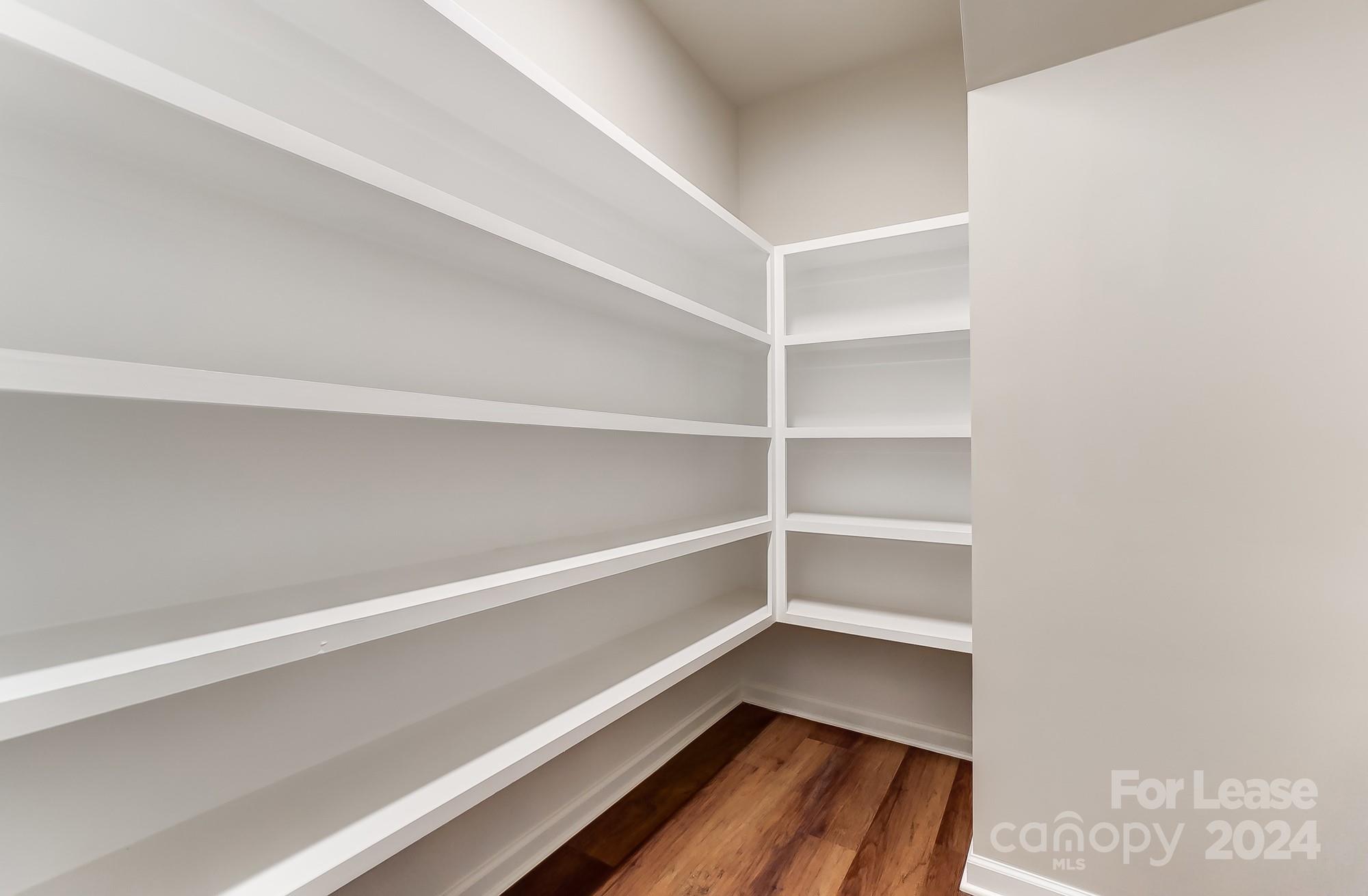 Washam Potts - Residential Lease