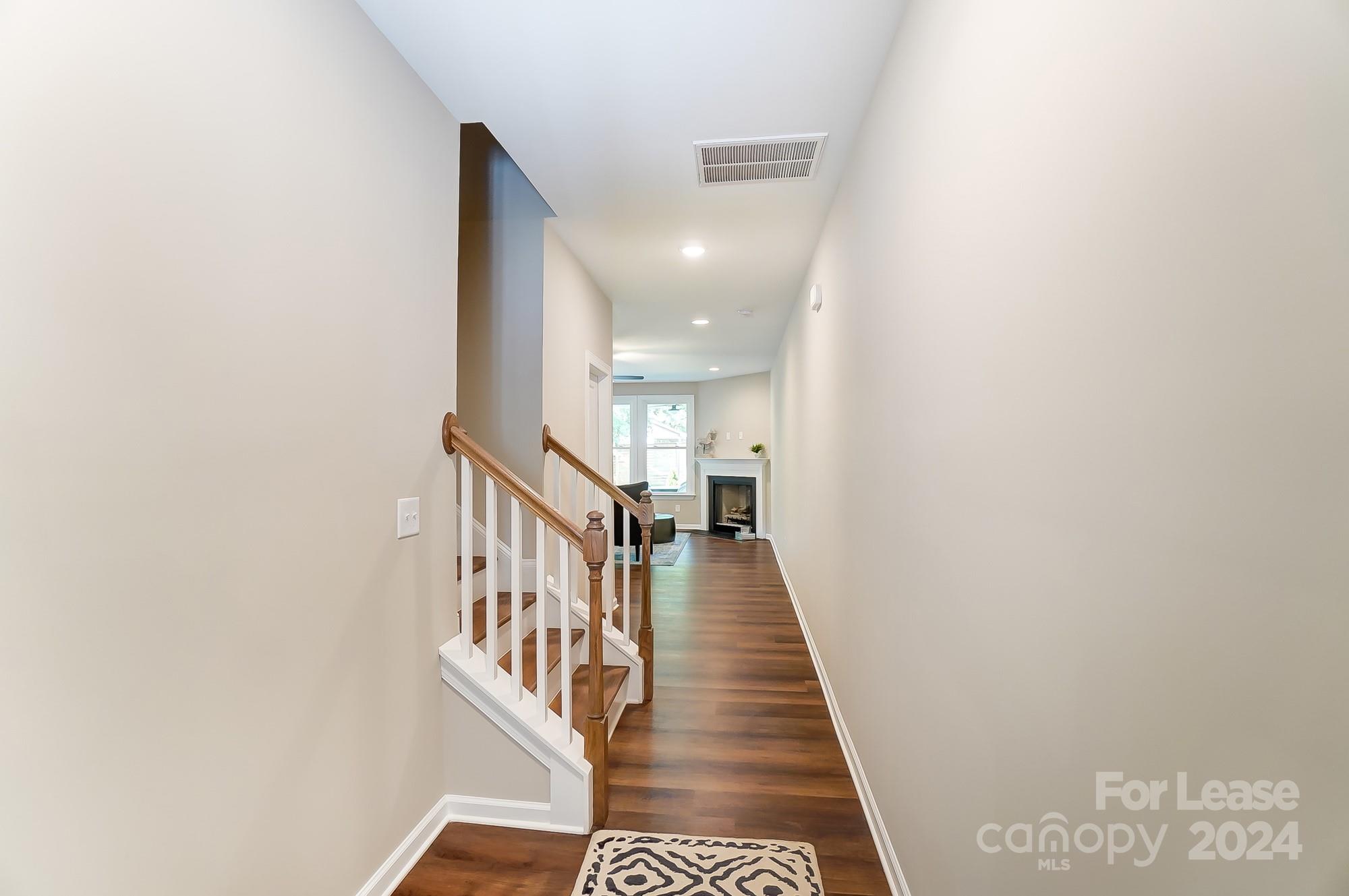 Washam Potts - Residential Lease