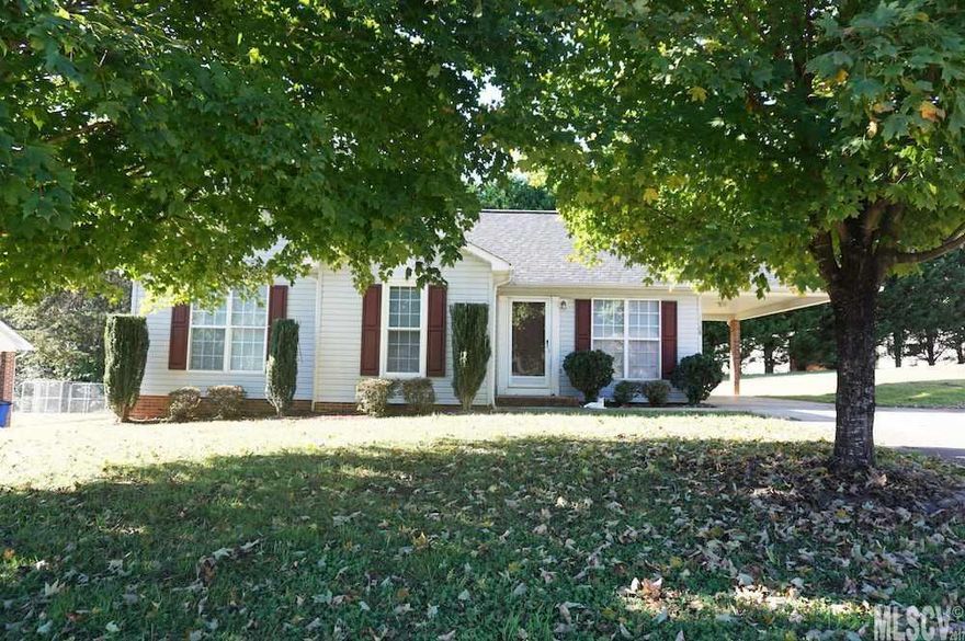 New roof 10/2017. Heat pump 2016. Conveniently located to Hickory, Conover & I-40. Low maintenance vinyl exterior. All on one level with attached carport. Master has walk-in closet & private bath. Level lot on a dead end street. Located near the Newton Conover Middle School.
