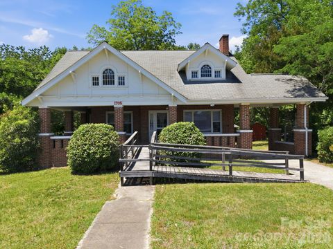 Photo of 1705 US 52 Highway N, Albemarle, NC 28001 (MLS # 4385397)