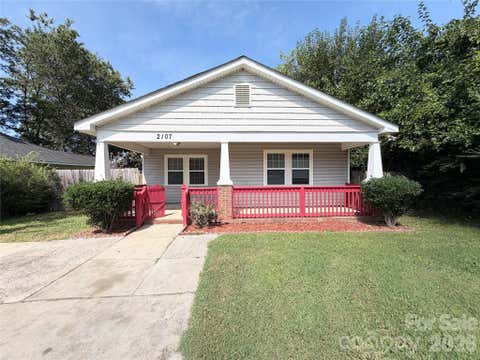 Photo of 2107 Custer Street, Charlotte, NC 28216 (MLS # 4416781)