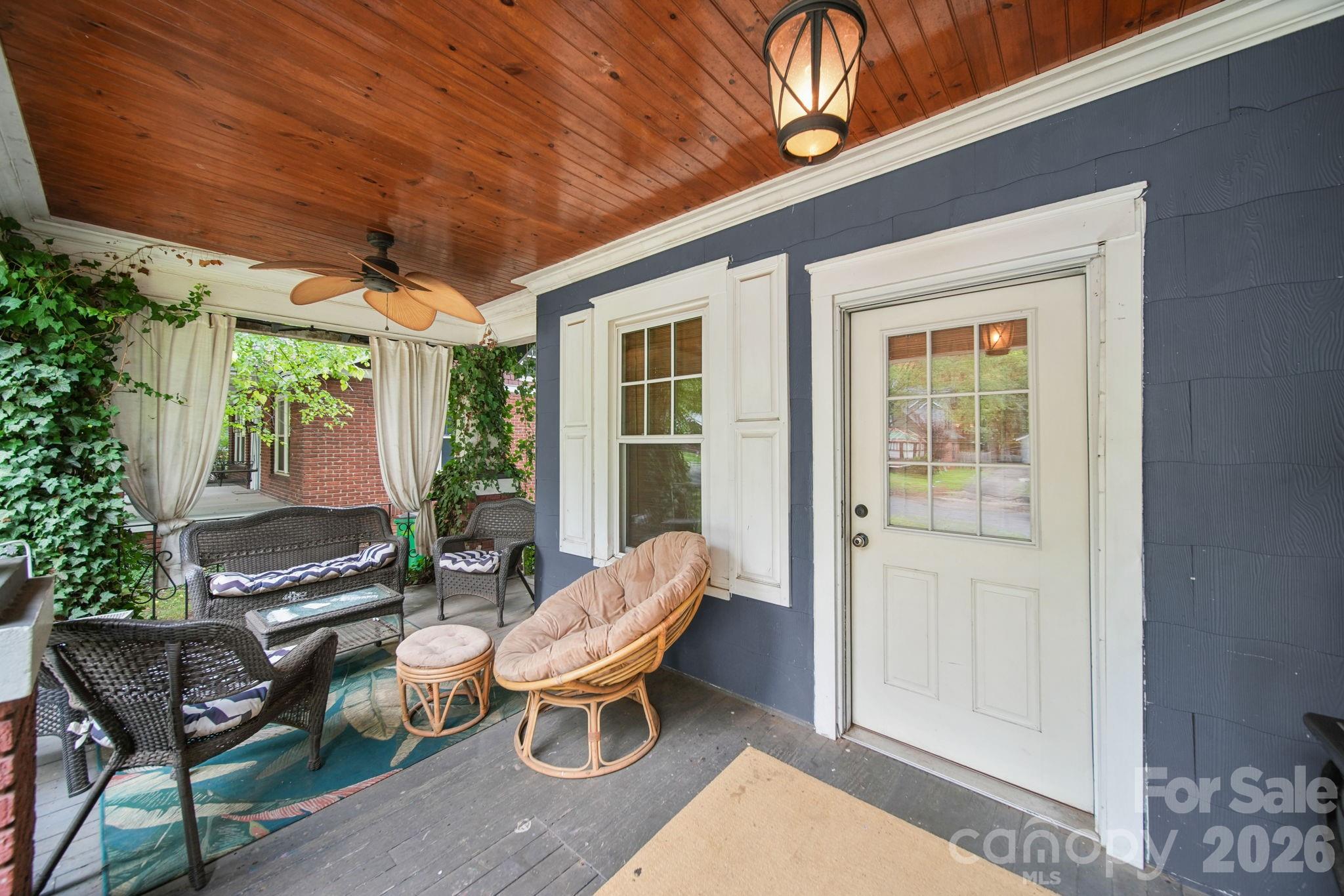 321 Grandin Road