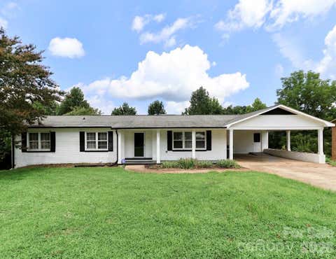 Photo of 535 N Carolina Avenue, Statesville, NC 28677 (MLS # 4410370)