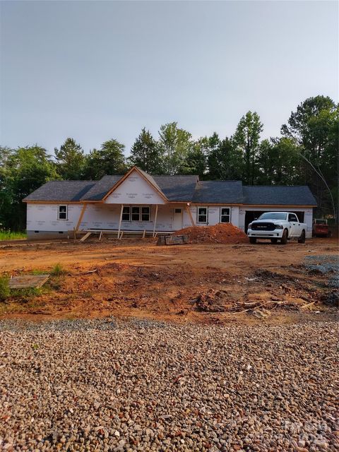 2021 Dogwood Trail Shelby NC 28150