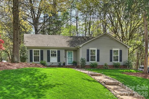 2310 Oldenburg Drive Charlotte NC 28210