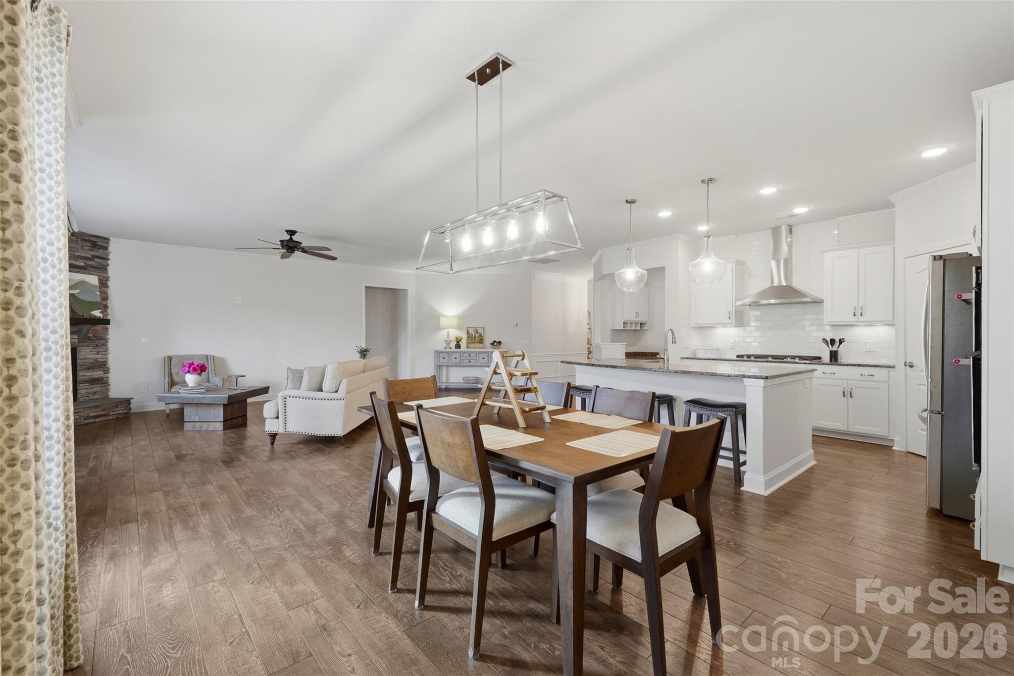 Tilley Manor - Residential