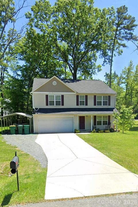 Photo of 658 Buckskin Road, Oakboro, NC 28129 (MLS # 4331149)
