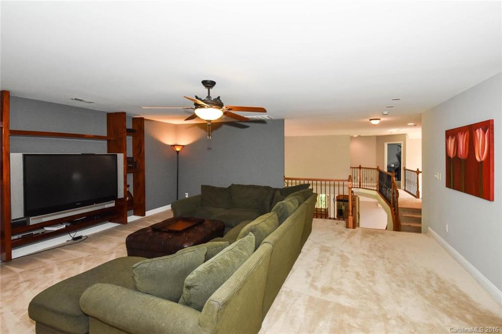 Lake Shore - Residential