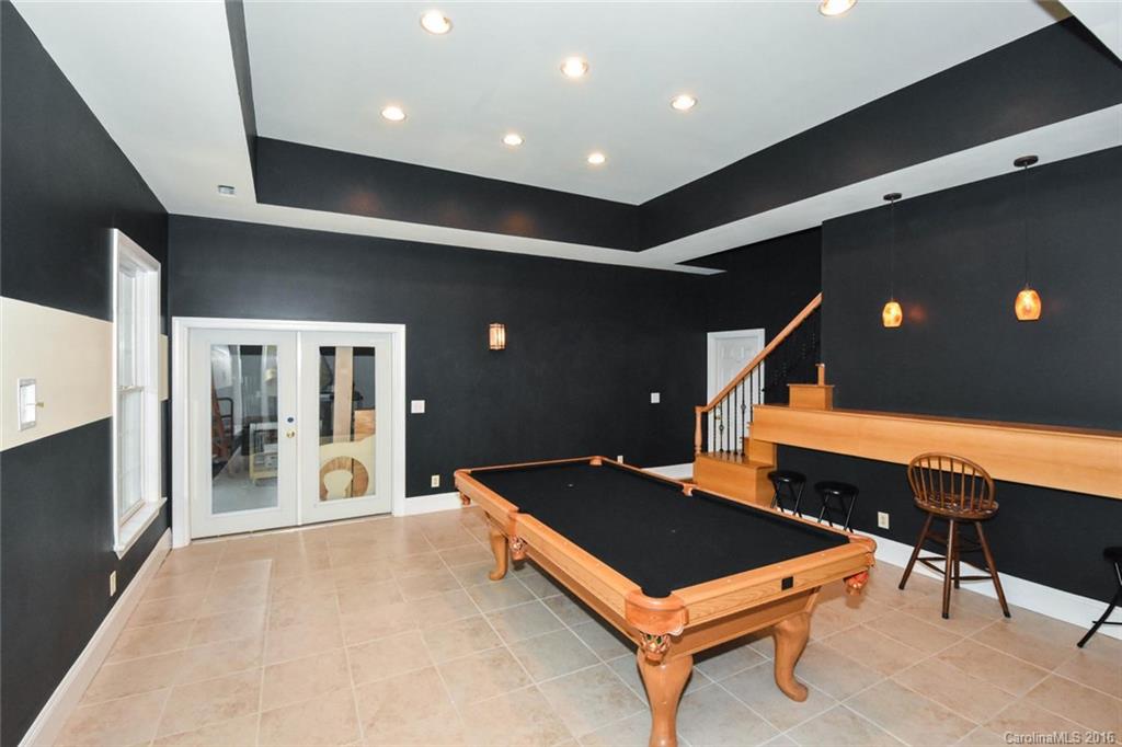 Lake Shore - Residential