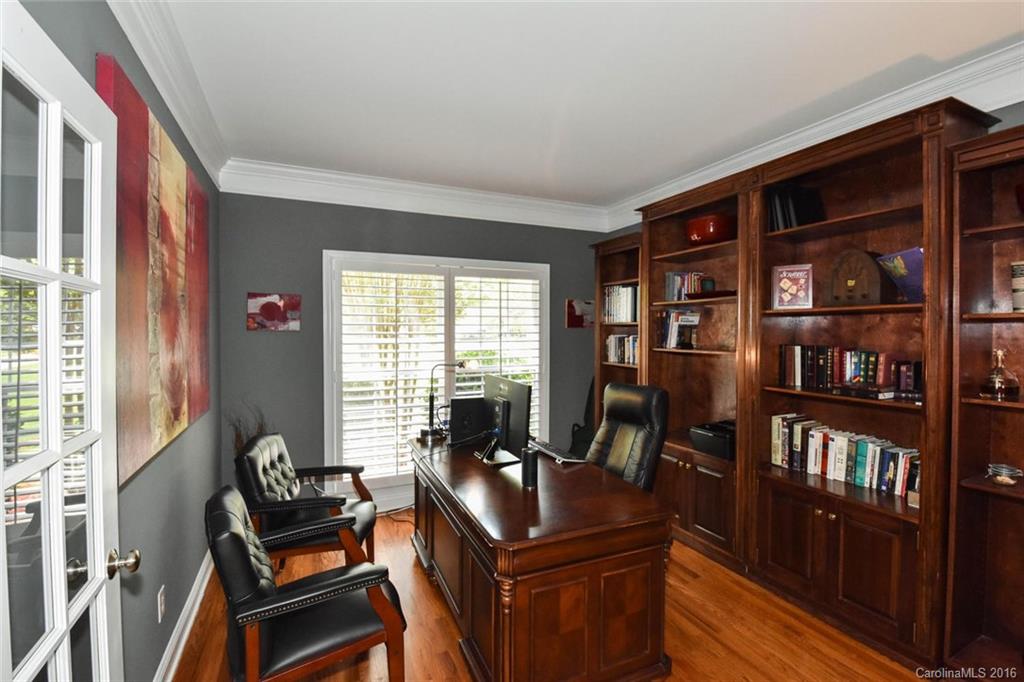 Lake Shore - Residential