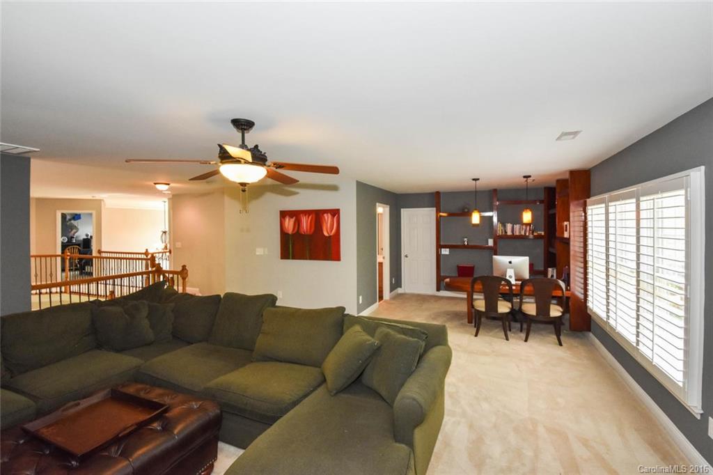 Lake Shore - Residential