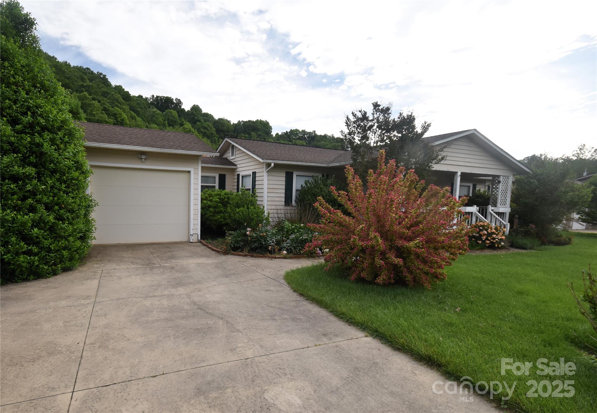 74 Sunflower Lane