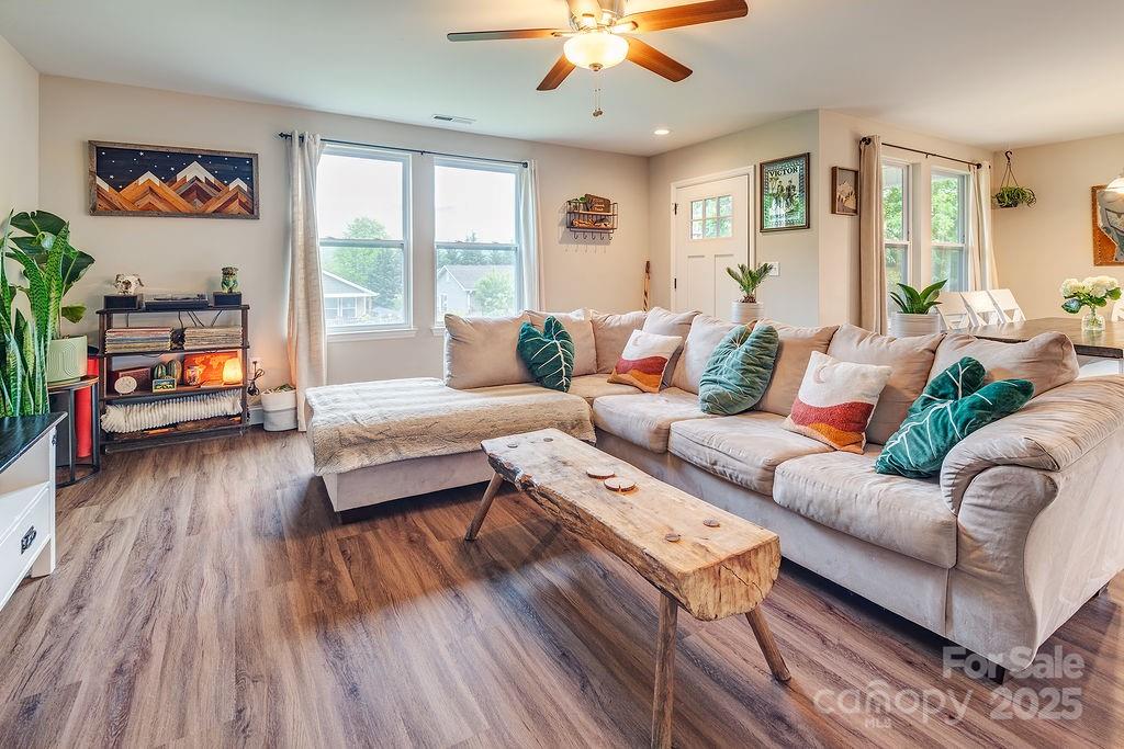10 Half Moon Drive