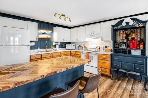 A home in Beech Mountain
