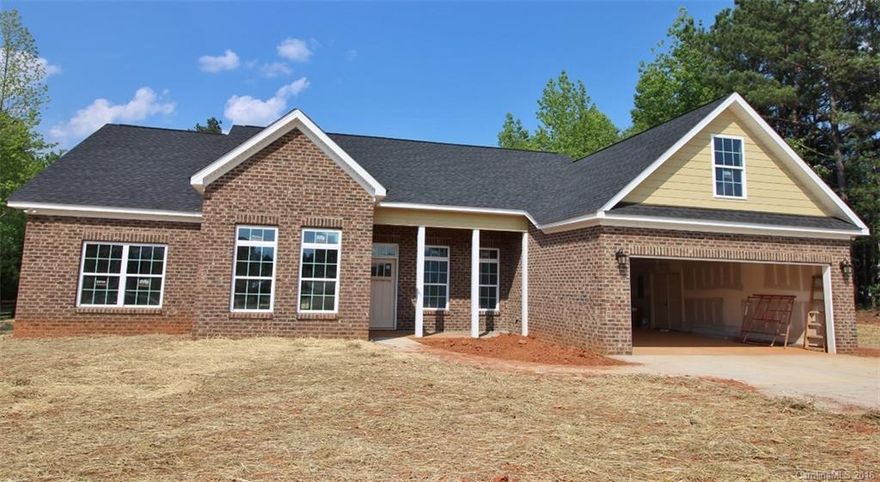 This one is getting started in The Estates at Glenmoor, the Charleston of the upstate in Historic York. Finished pix are of this plan built on another lot. Get in early to make your choices! Hardwood and tile plus granite counters, exquisite detailing throughout. Formal dining and 2 story library and huge owner’s retreat. 3 car garage plus front and back porches.