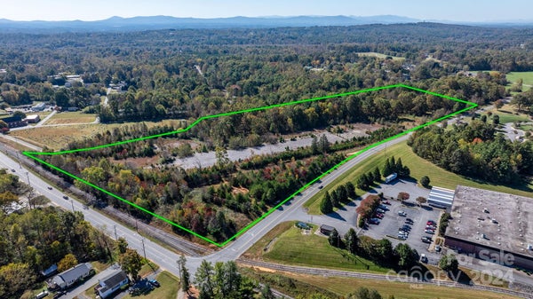 290 PLEASANT HILL RD, HUDSON, NC 28638 - Image b2e7e7aa67327a141575aa584d5aead2/3980993282