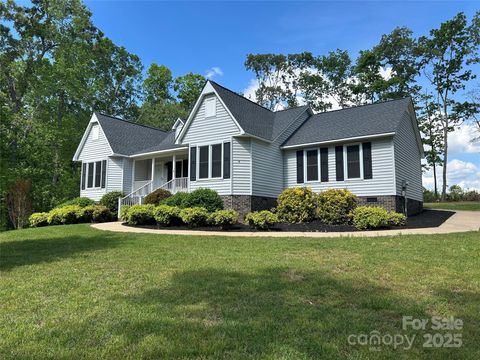 229 Garden Lakes Drive Blacksburg SC 29702