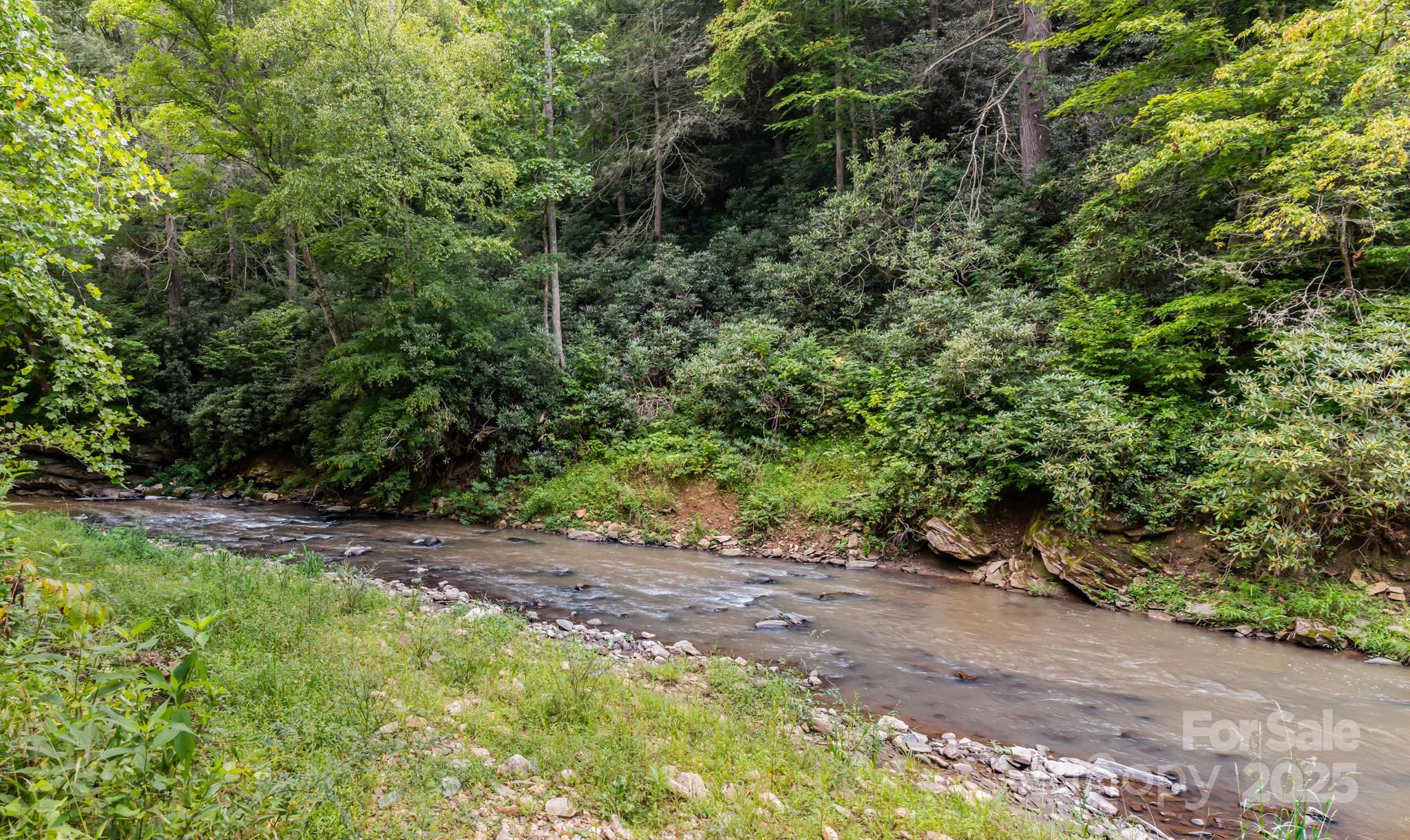 River Highlands at Madison Crs - Land