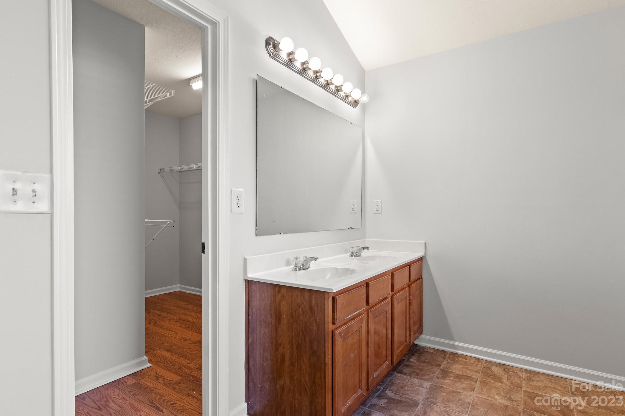 Keeneland - Residential