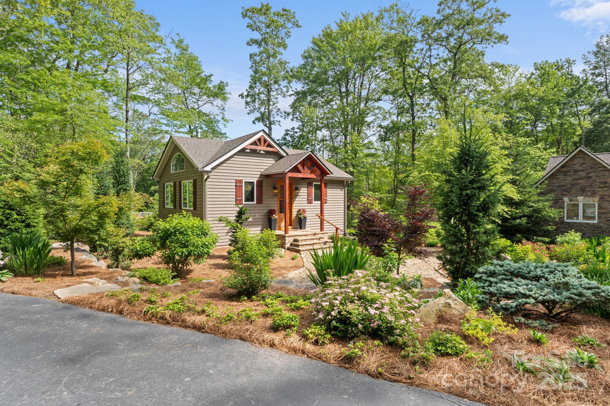 891 Crescent Trail 273