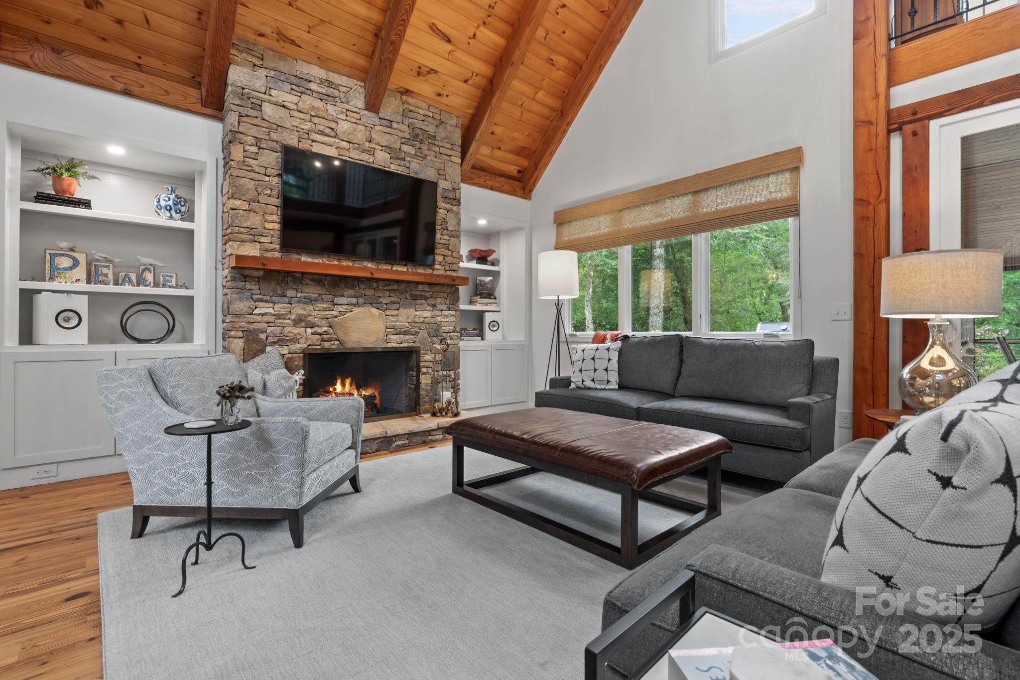 891 Crescent Trail 273