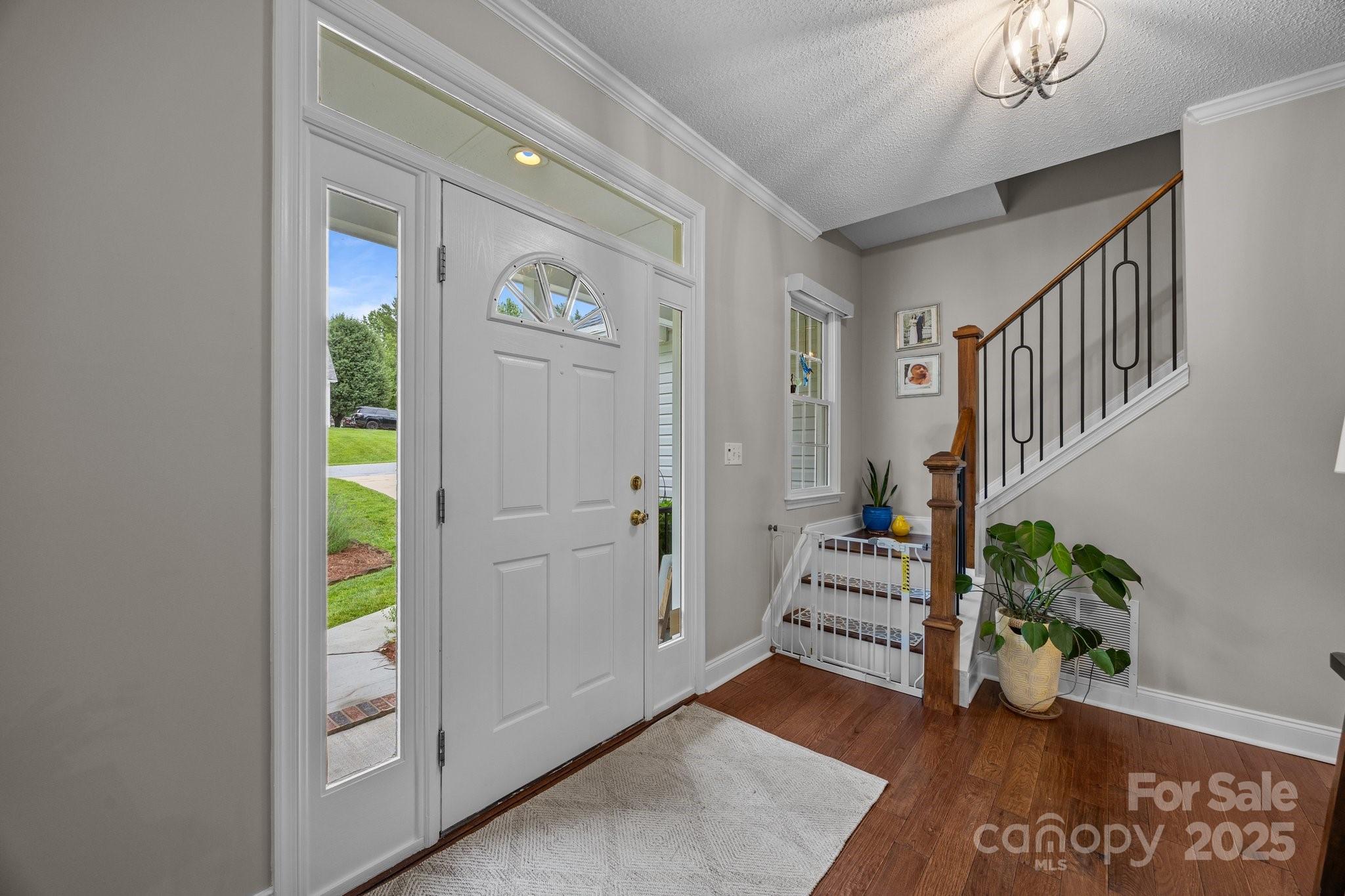 201 Windsor Forest Circle