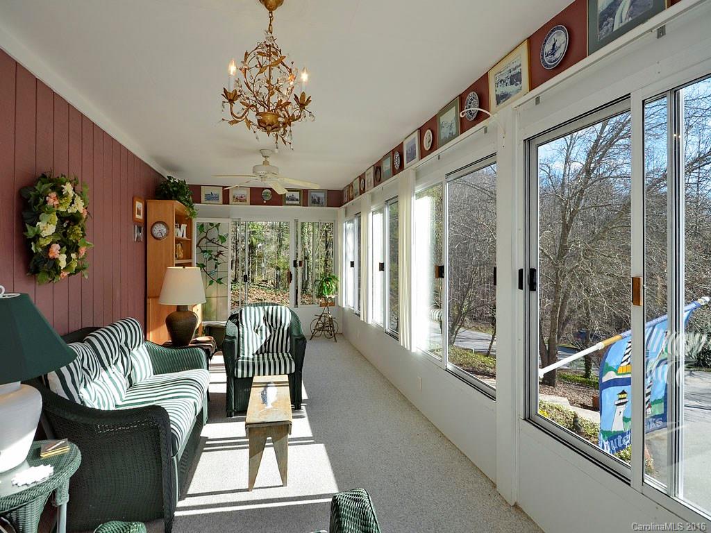 Haywood Knolls - Residential