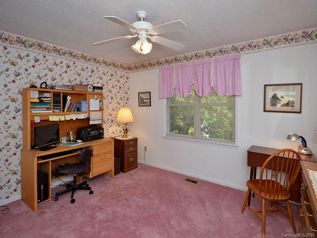 Haywood Knolls - Residential