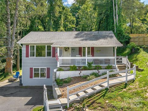 A home in Waynesville