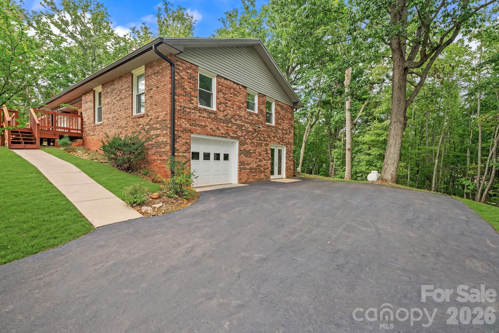 431 Pine Ridge Road