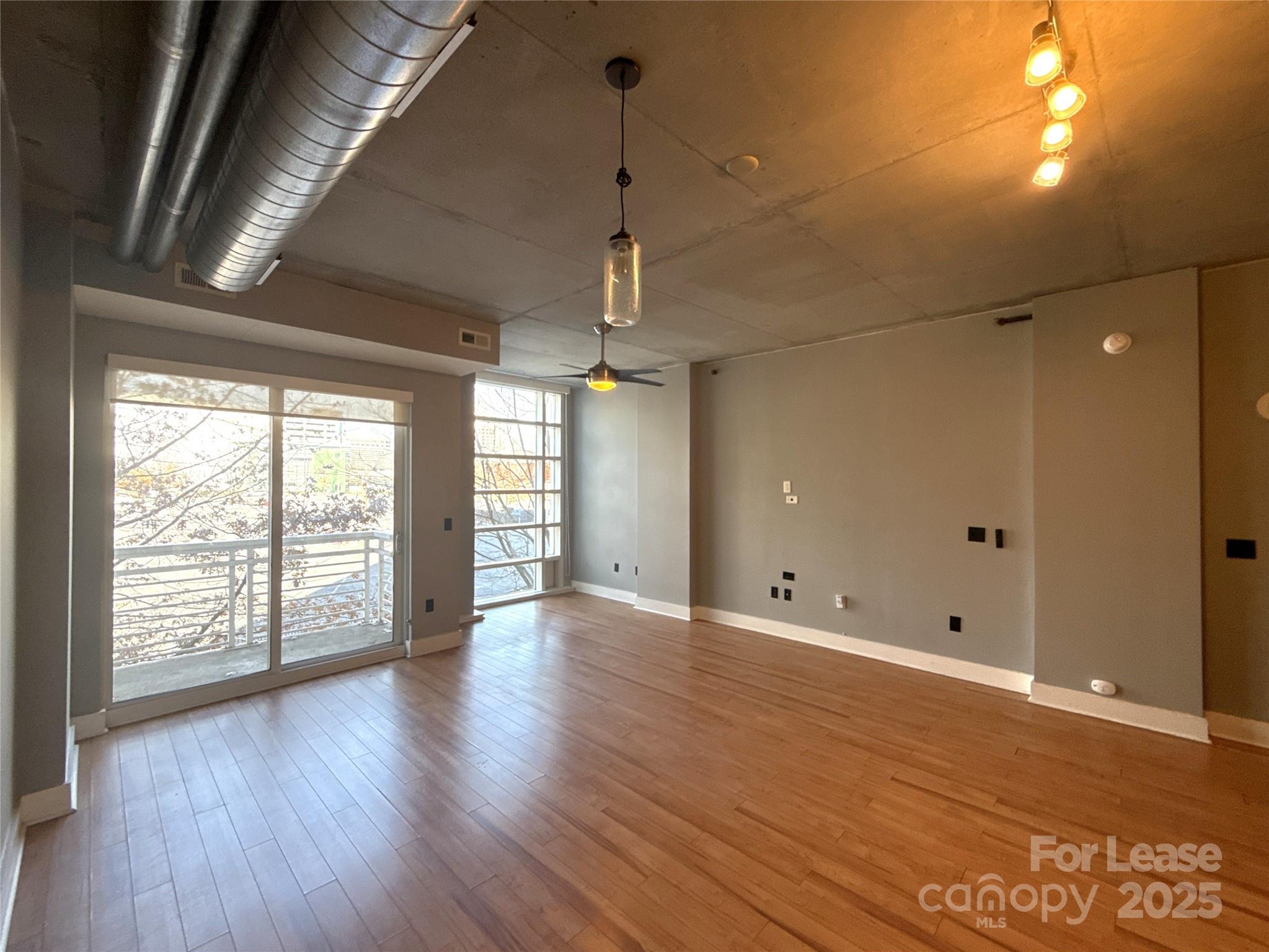 505 E 6th Street 302