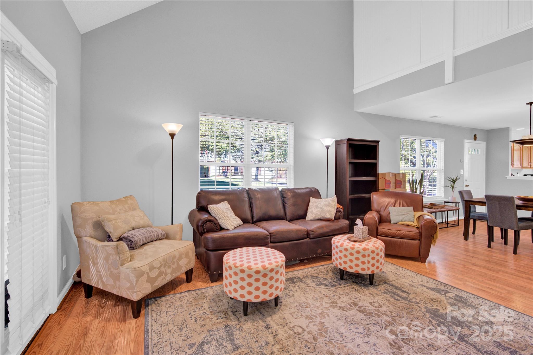 8811 Roseton Lane