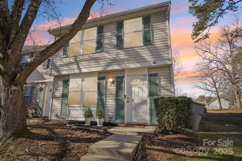 5300 Fair Wind Lane Charlotte NC 28212