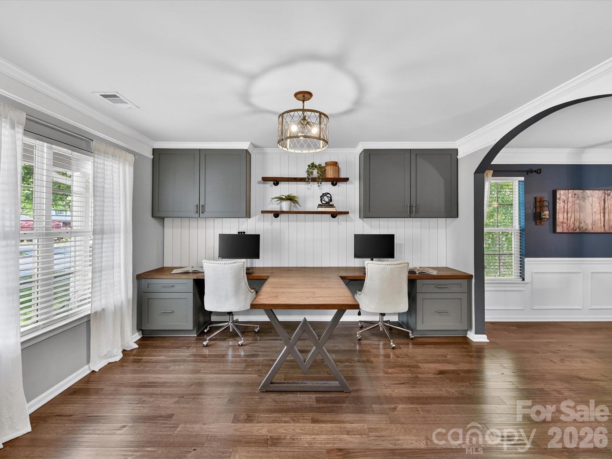 19040 Oakhurst Boulevard