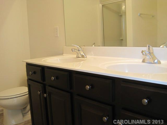 Davis Meadows - Residential