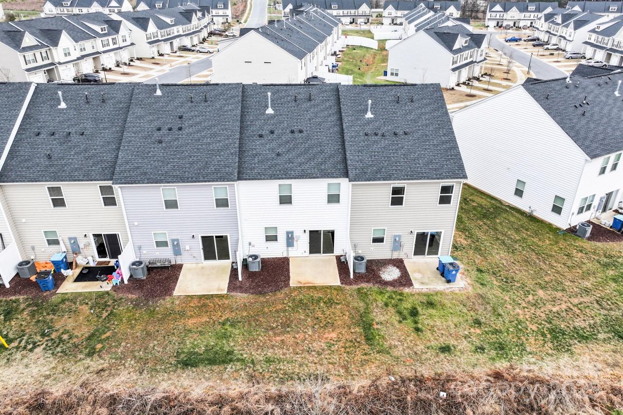 3776 Yorkshire Place