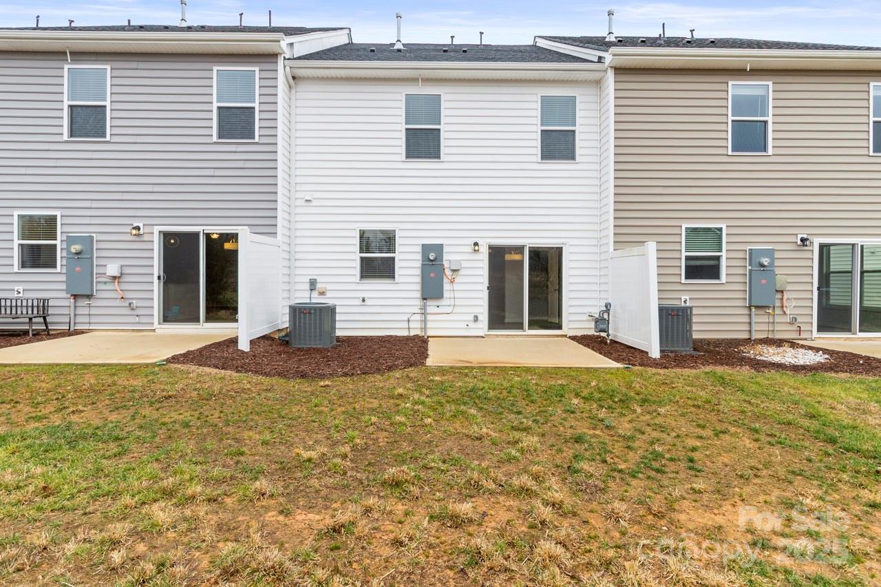 3776 Yorkshire Place