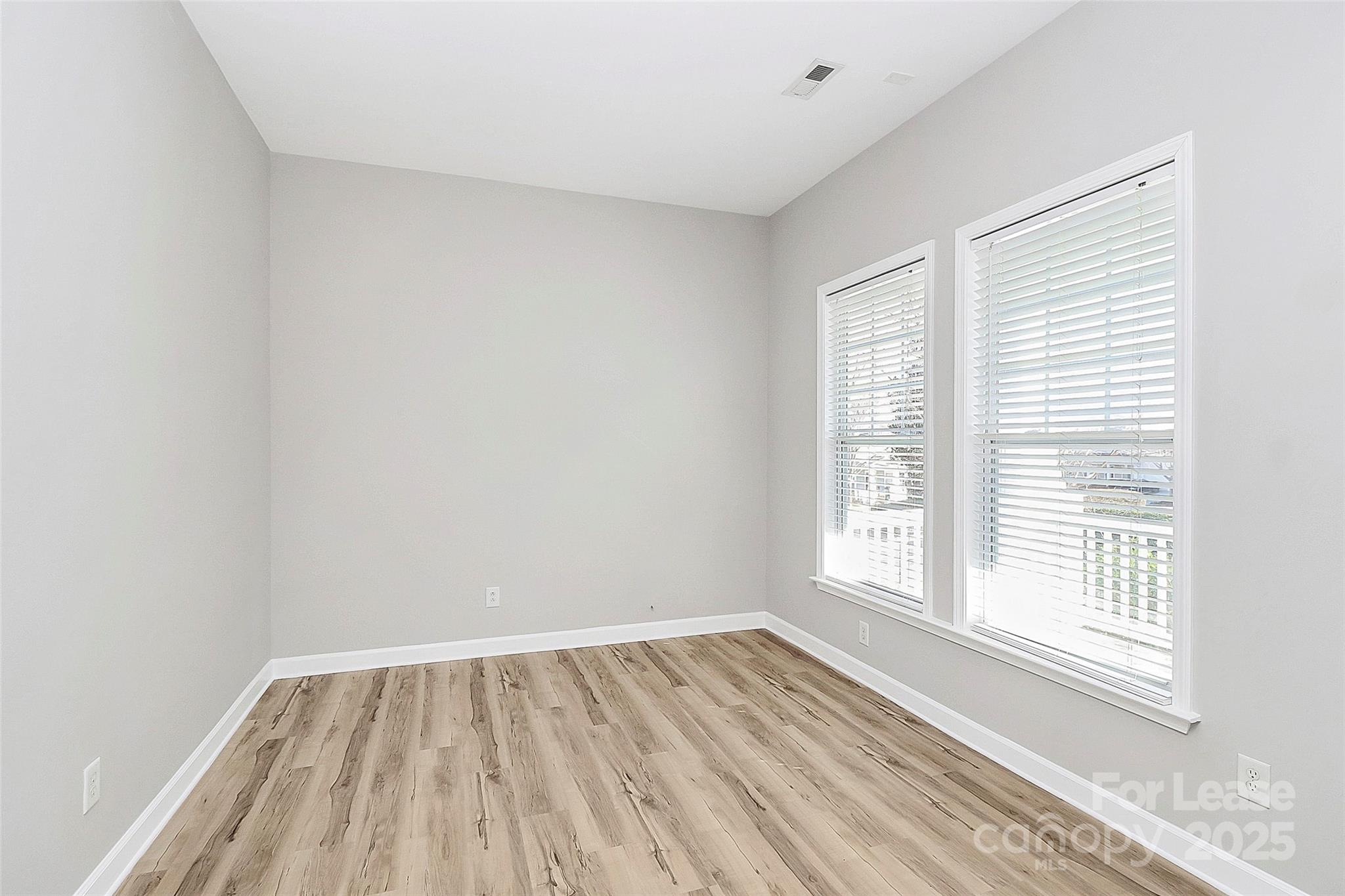 17731 N Shore Circle